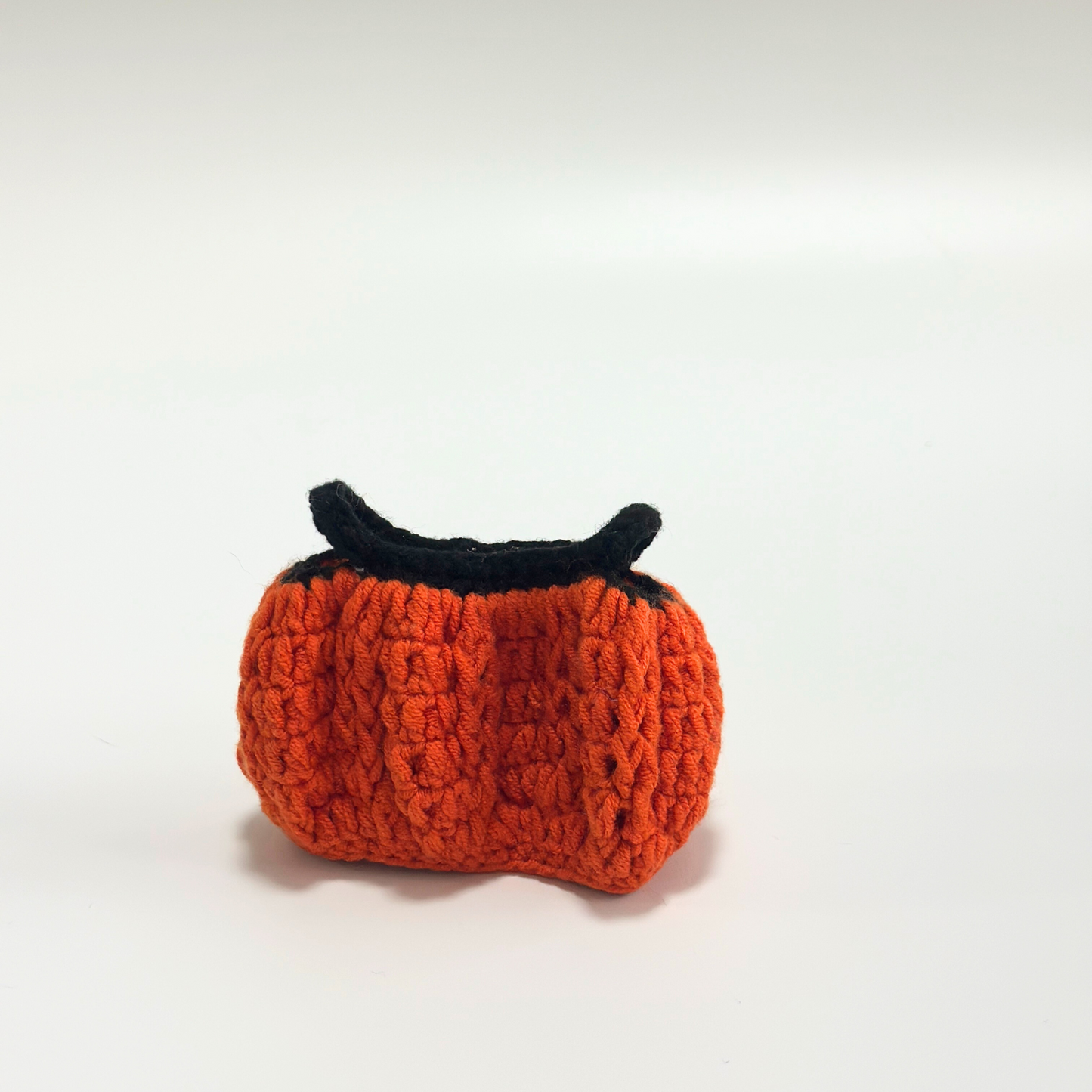 Handmade Pumpkin Witch Outfit for Labubu– Halloween Crochet Doll Dress & Hat