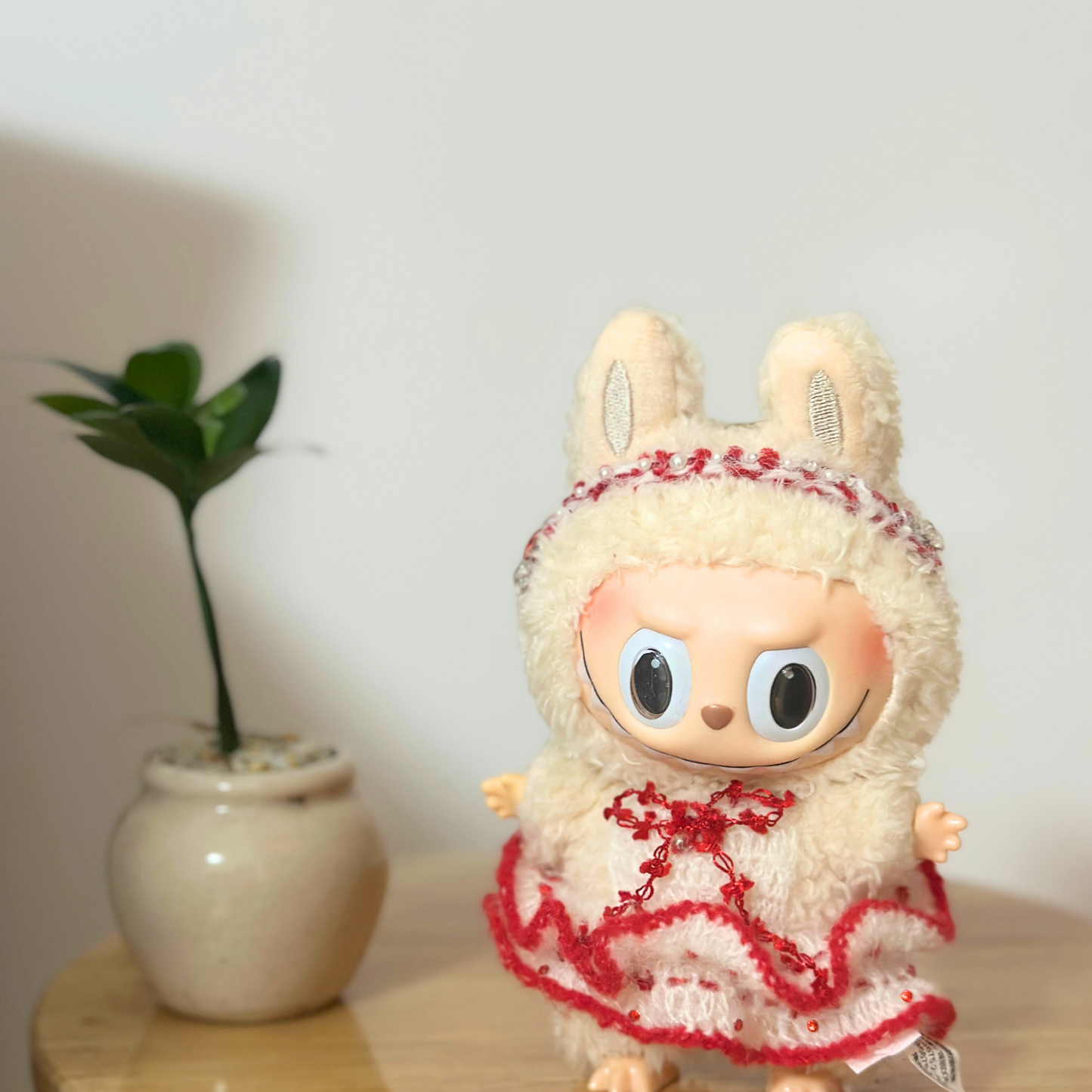 Red & White Ruffle Crochet Doll Skirt for Labubu โ Handmade Labubu Clothes Fluffy Dress with Beaded Details