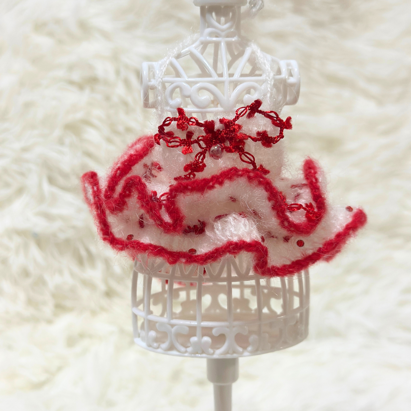 Red & White Ruffle Crochet Doll Skirt for Labubu โ Handmade Labubu Clothes Fluffy Dress with Beaded Details