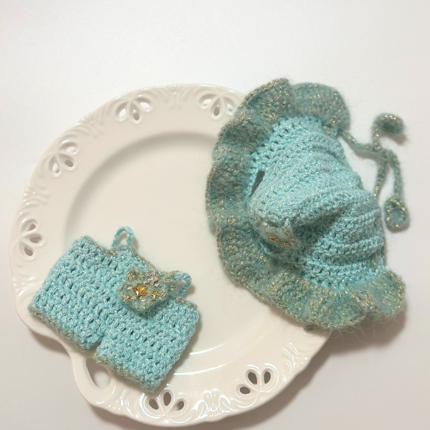 Cozy Knitted Suspender Set β Handmade for Labubu Dolls