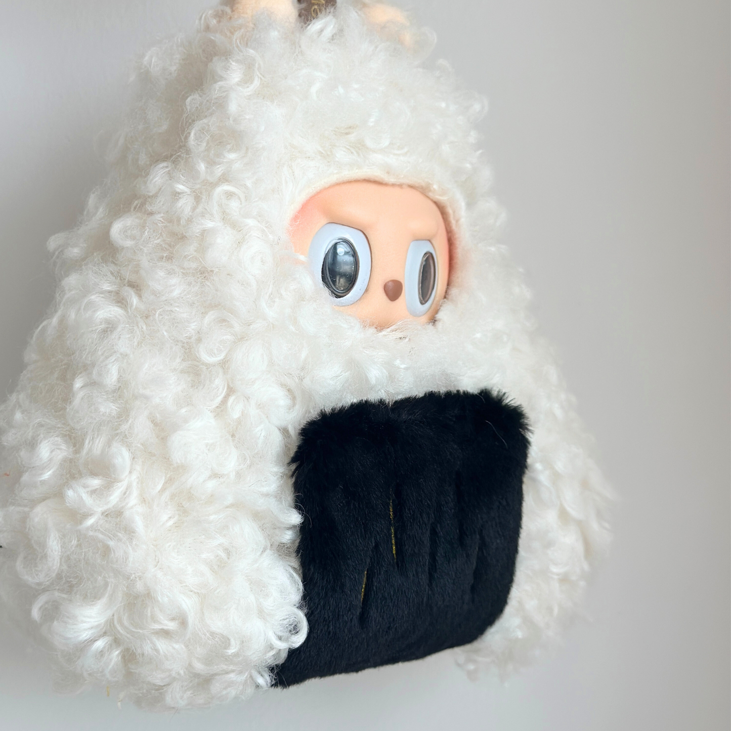 Onigiri-Inspired Labubu Outfit – Handmade Funny Costume for 17cm Labubu Dolls
