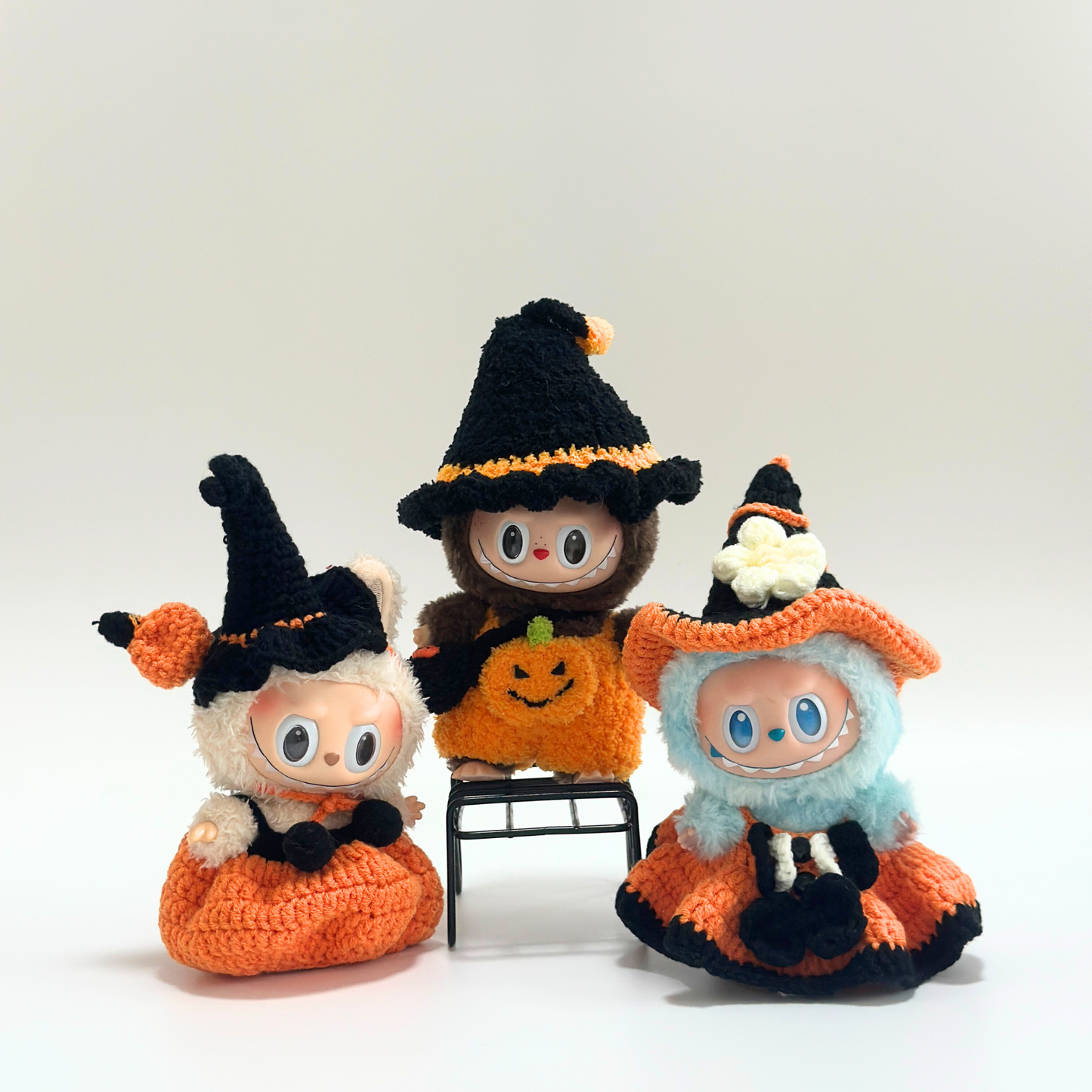 Handmade Pumpkin Witch Outfit for Labubu– Halloween Crochet Doll Dress & Hat