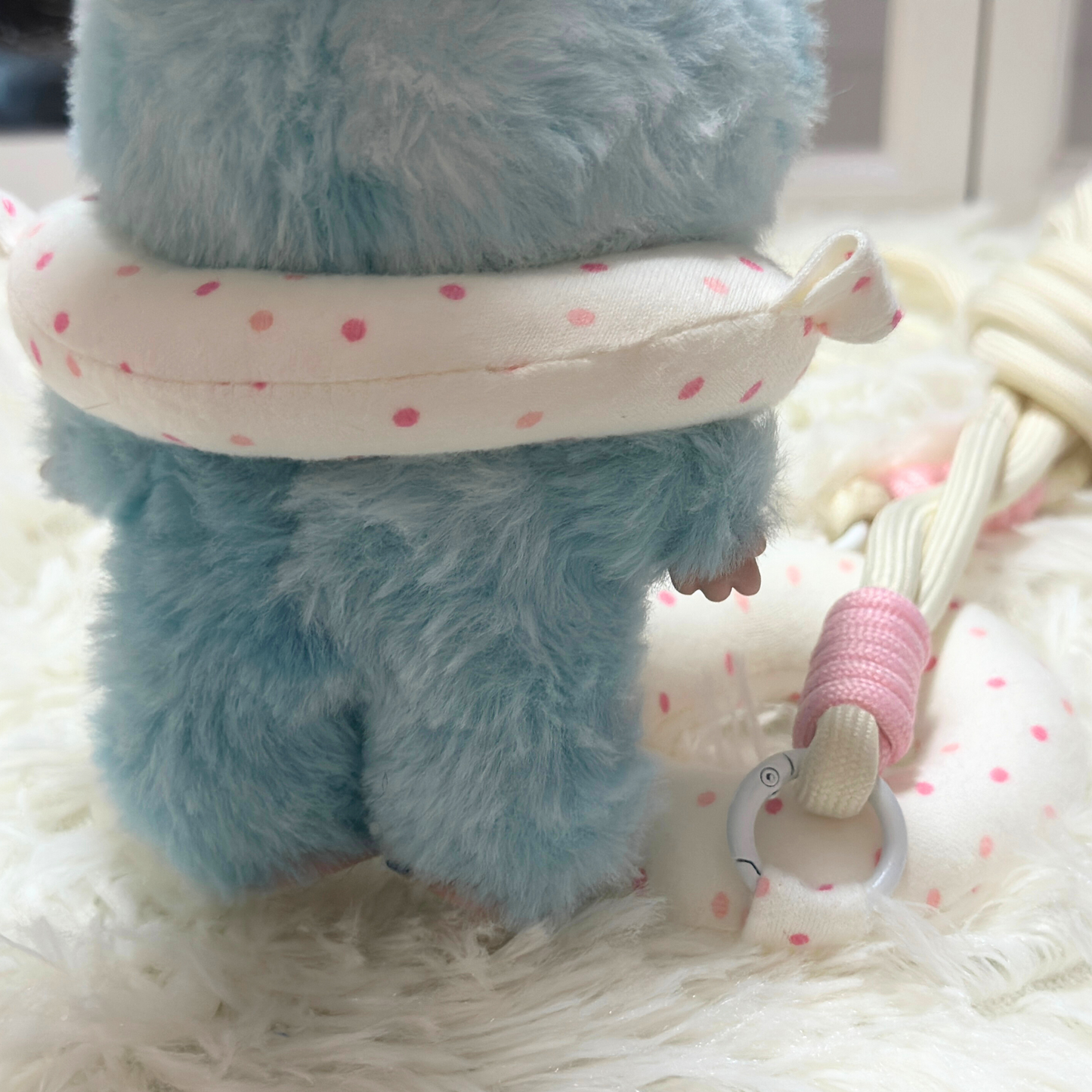 U-Shaped Labubu Neck Pillow Bag β Wearable Crossbody for Cute Labubus