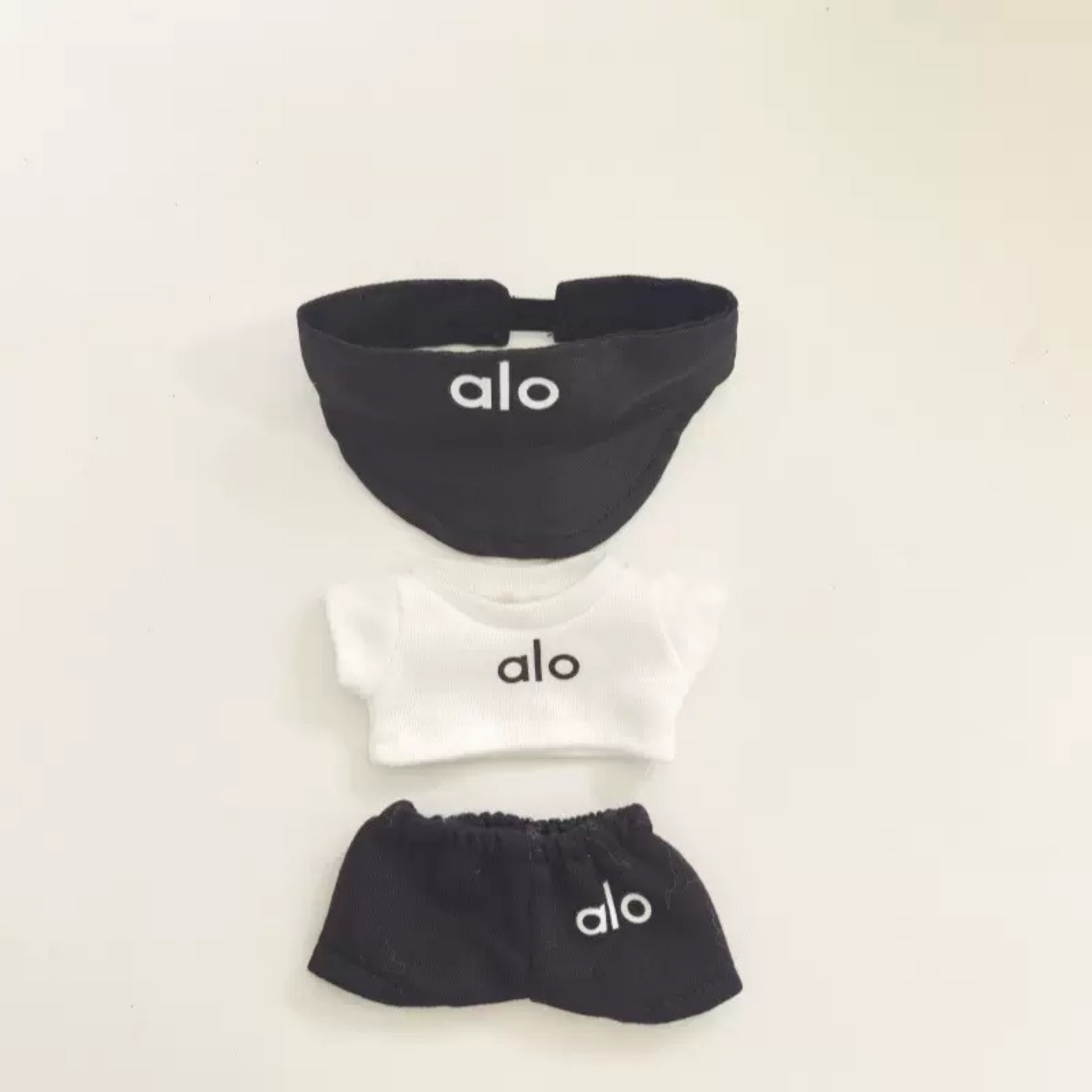 Alo branded labubu outfit set with black bucket hat, white hoodie and black shorts for doll accessories"